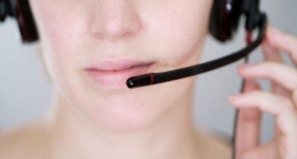 eZCom-customer-service_925x-300x200