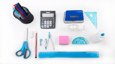 calculator-compass-desk-356074-1500x998